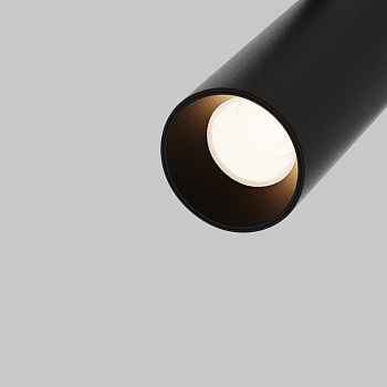 Трековый однофазный светодиодный светильник диммируемый Maytoni Exility Focus LED TR032-4-5W3K-S-DS-B